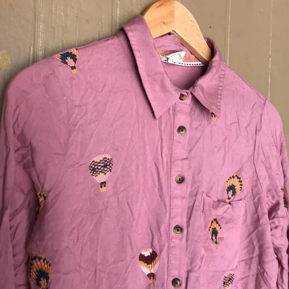 Anthropologie county fair pink hot balloon embroidered top - Picture 4 of 11